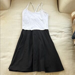 Lululemon tennis Women's Dress with built in bra